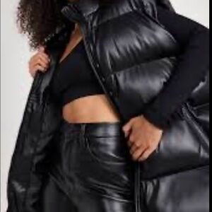 Good American Oversized Leather Puffer Vest Size 1/2